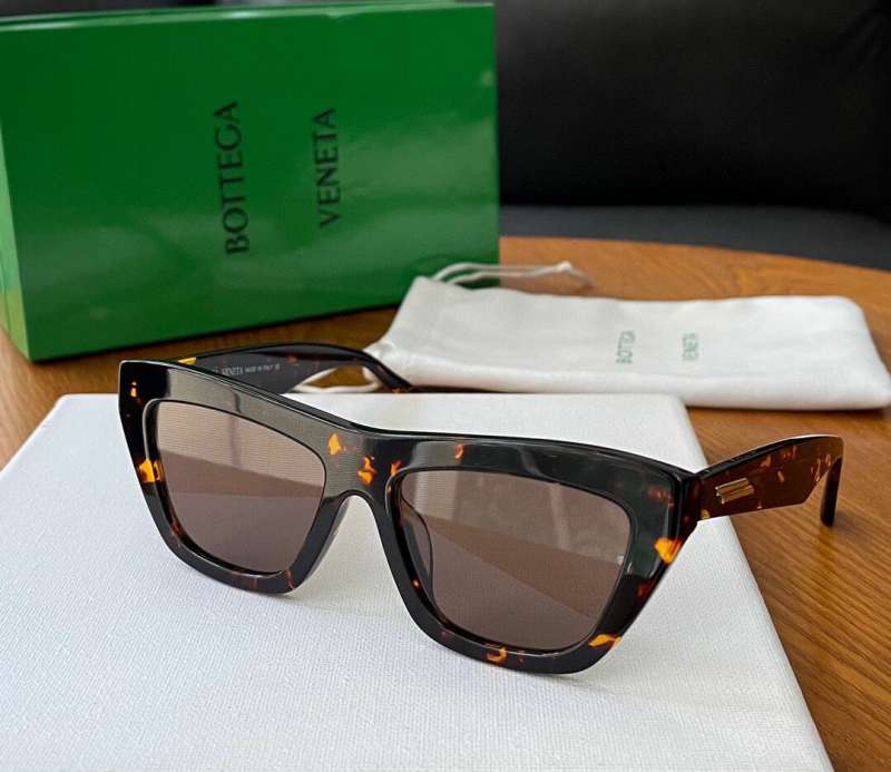 Picture of Bottega Veneta Sunglasses _SKUfw41934095fw